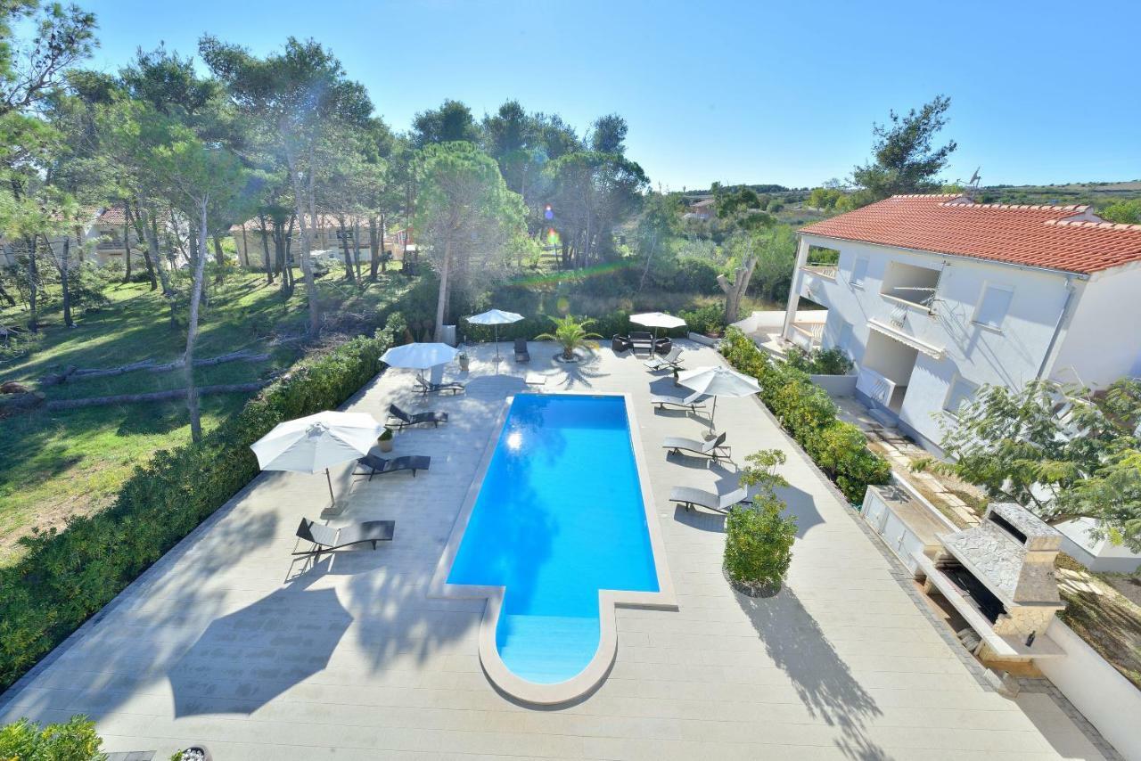 Mam Apartment Vir Bagian luar foto
